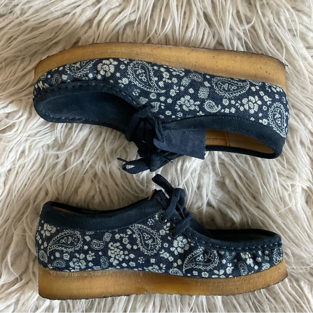 Clarks Paisley Wallabee Navy Blue Suede Lace Up Leather Oxford Loafers Size 6.5